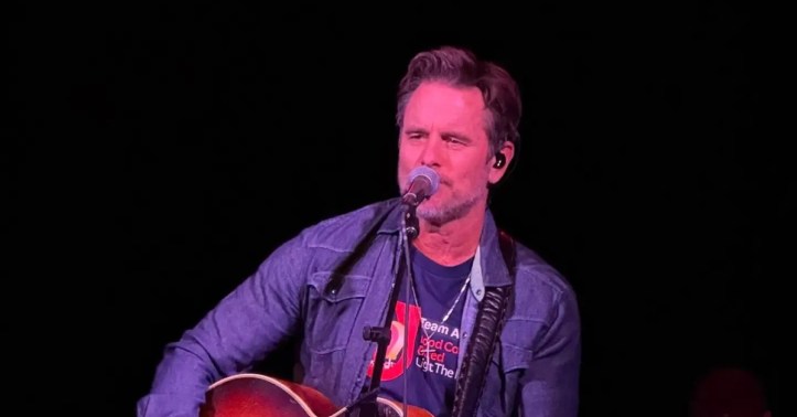 Charles Esten